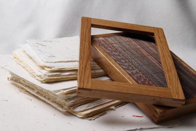 Papiery ręcznie czerpane